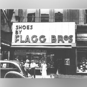 Flagg Bros. VINTAGE 70s Men's Heeled Slip-on Loafer SZ 7